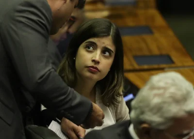 Tabata Amaral