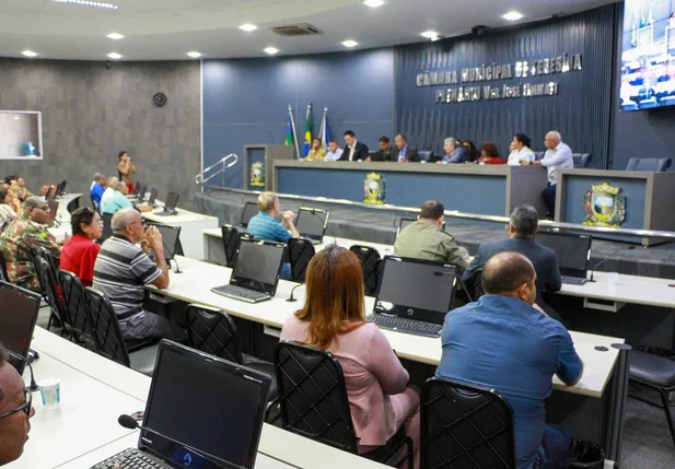 Vereadores solicitam reajuste salarial mara militares do Piauí