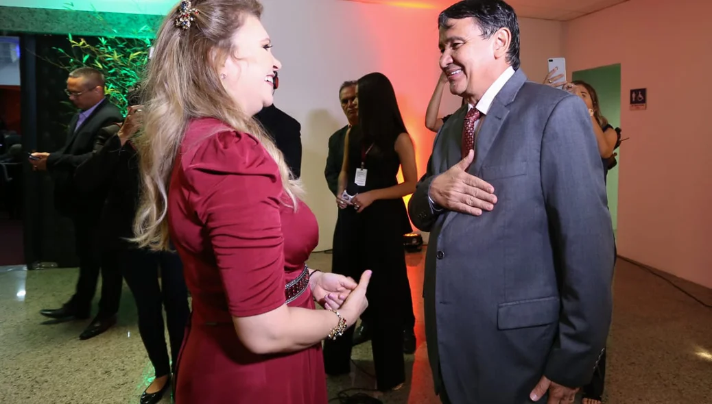 Governador Wellington Dias prestigia posse da procuradora Carmelina Moura
