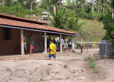 Homem sofre surto e mata idoso a pauladas e facadas em União