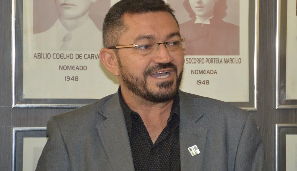 Padre Walmir destaca confiança nos dois novos secretários 