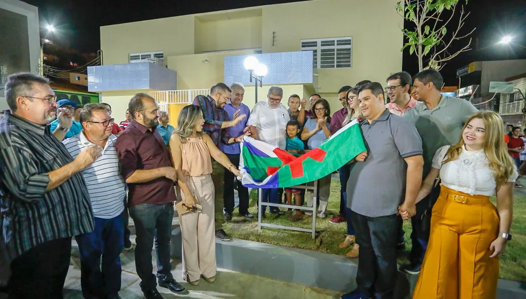 Prefeitura de Picos inaugura reforma da Praça Josino Ferreira