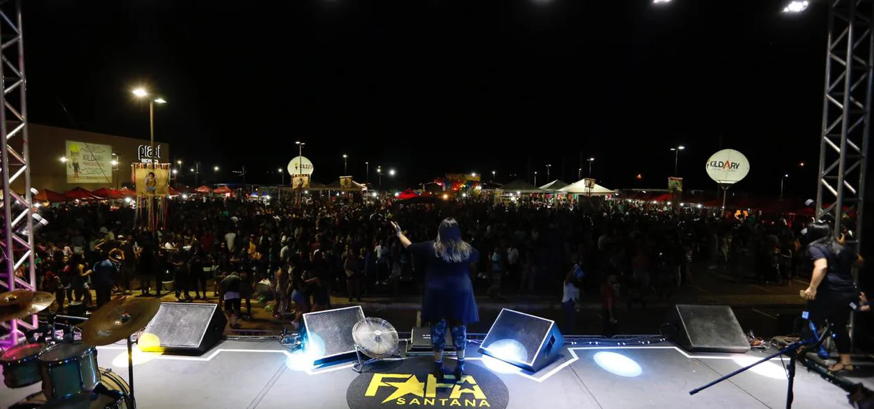 Banda anima a noite dos picoenses