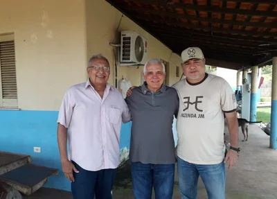 João Mádison ao lado de Dr. Pessoa e Themístocles Filho