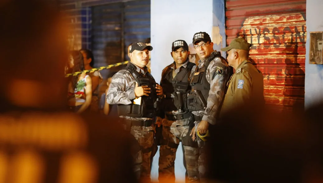 Polícia Militar isolou o local do crime