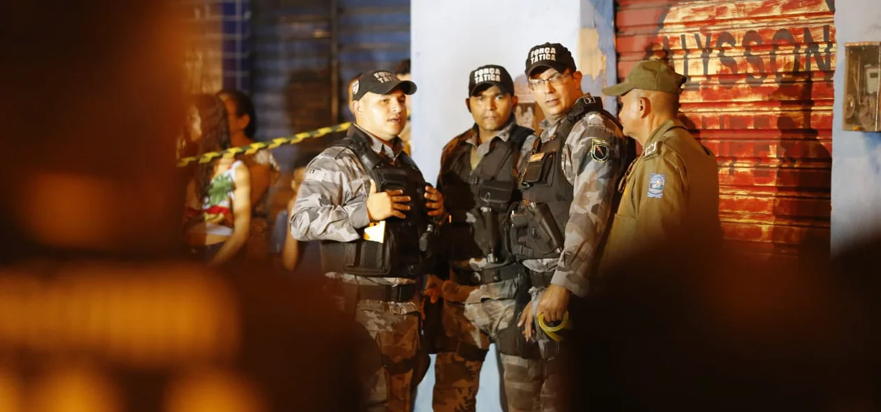 Polícia Militar isolou o local do crime