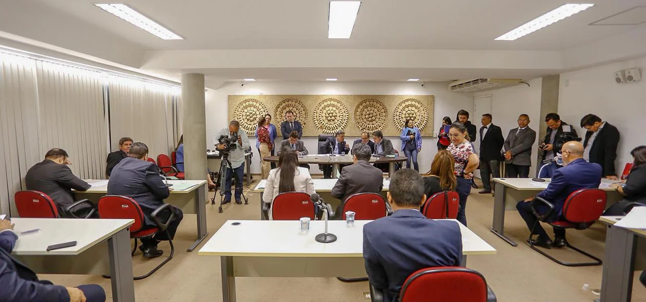 Reunião na Alepi