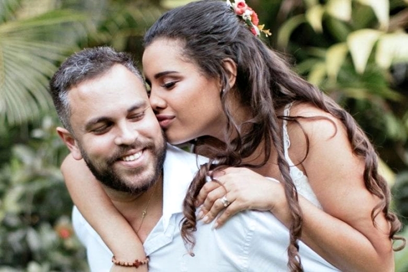 Alinne e o noivo