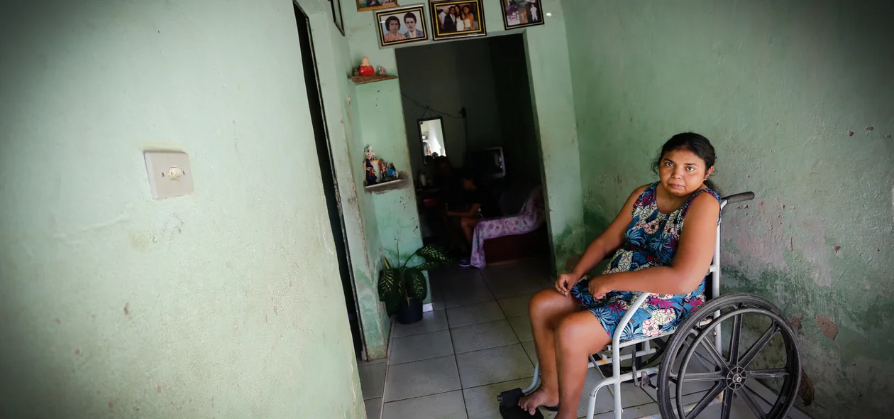 Antônia kerliane em casa 