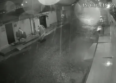 Câmera flagrou suspeitos do crime deixando a casa da vítima no bairro Redonda