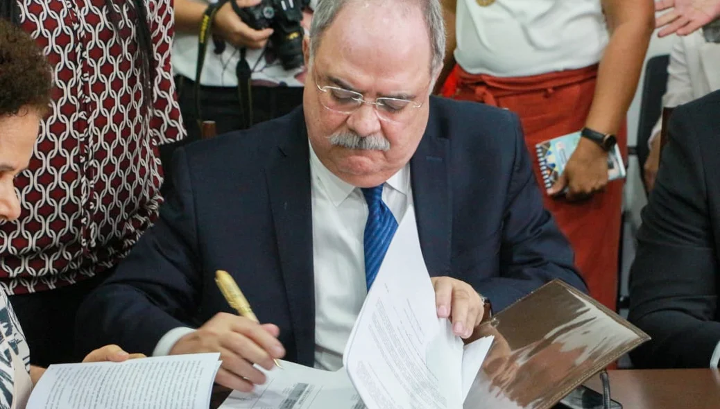 Secretário de governo Osmar Junior