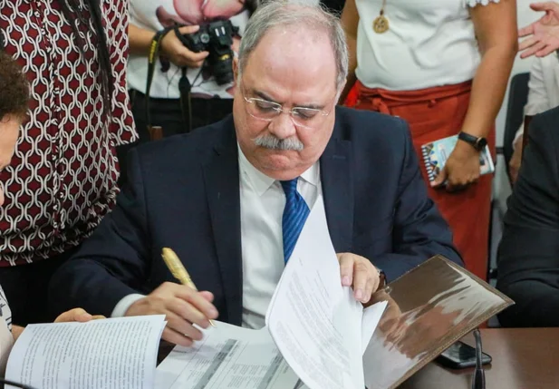 Secretário de governo Osmar Junior
