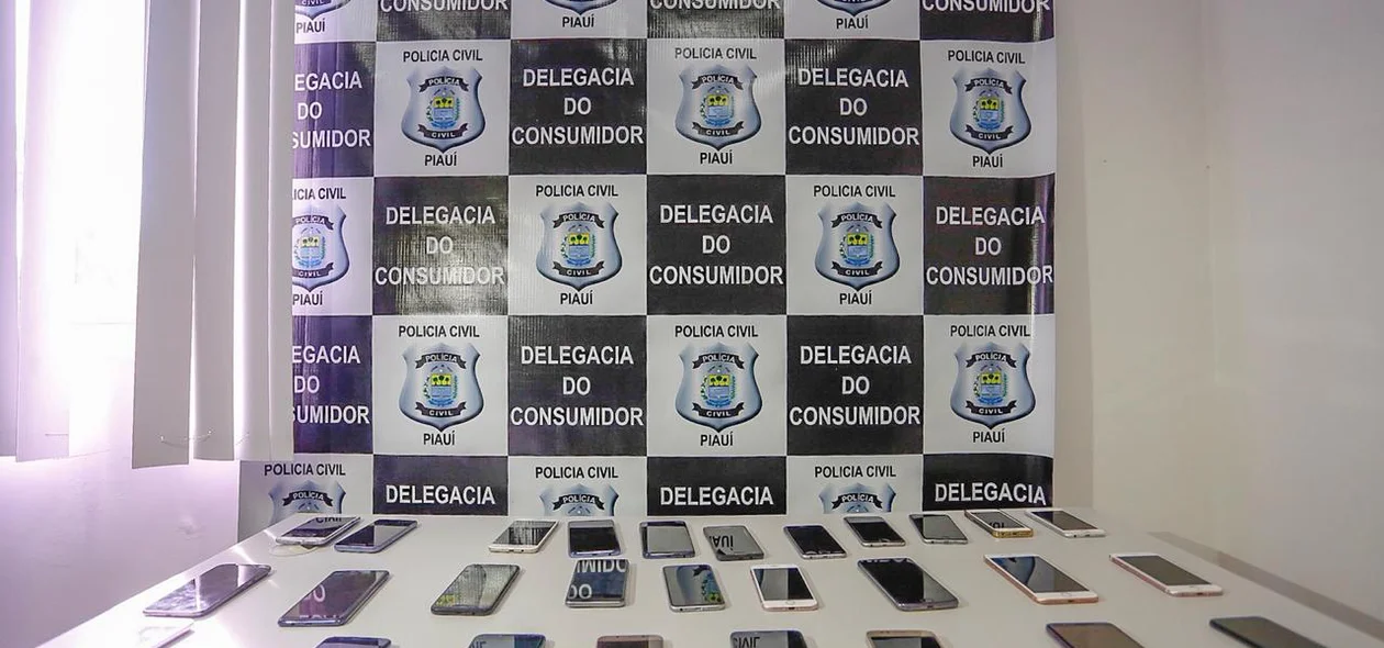 35 aparelhos celulares foram entregues