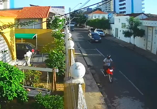 Acusado de tentar matar estudante foge em carro