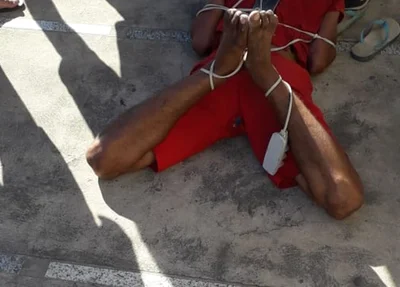 Suspeito teve as mãos e pés amarrados