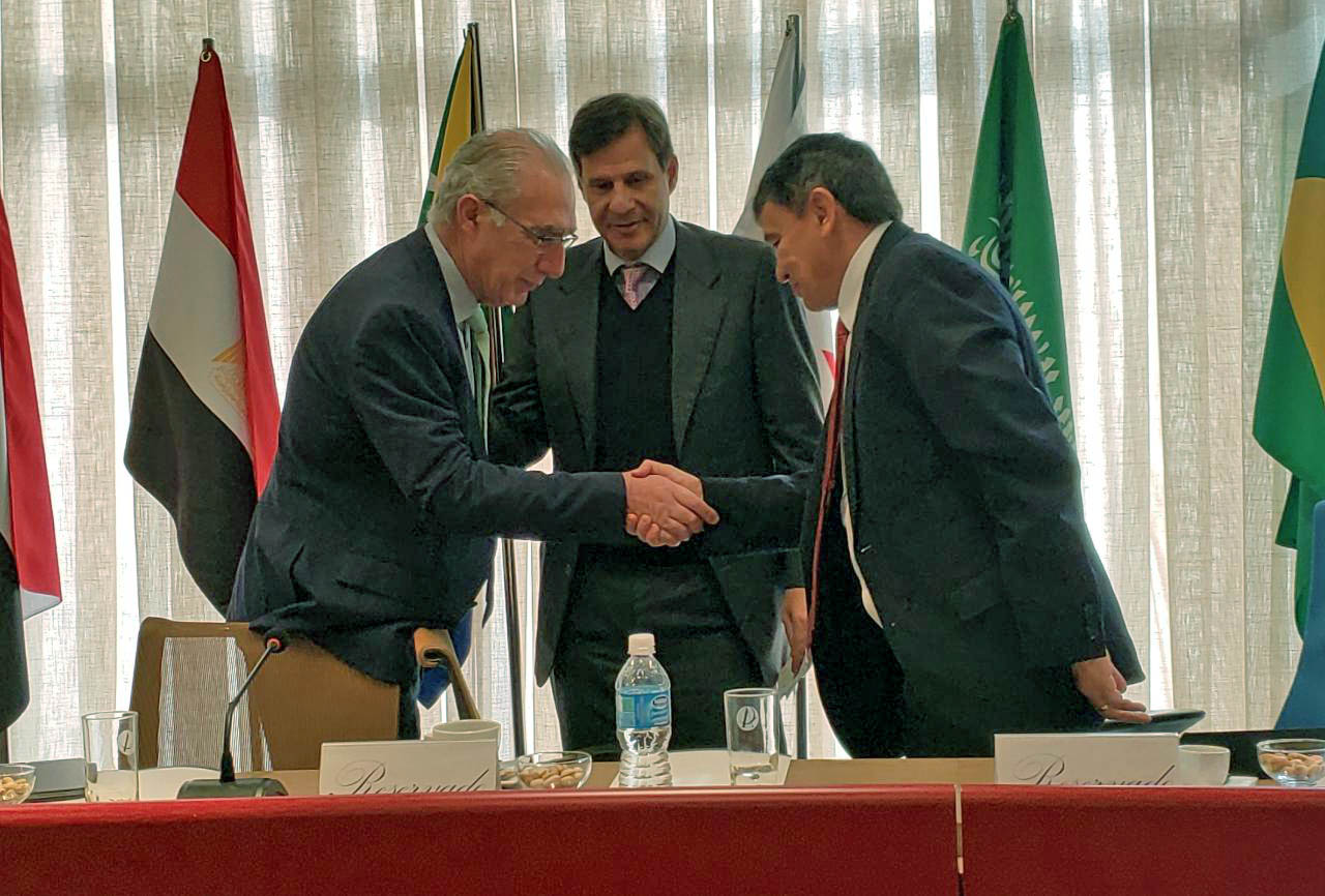 Wellington Dias apresenta projetos à Câmara de Comércio