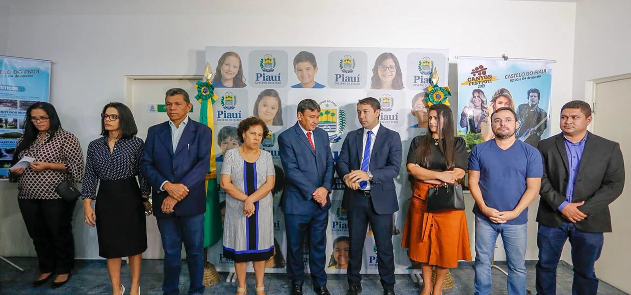 A solenidade aconteceu no Salão Azul