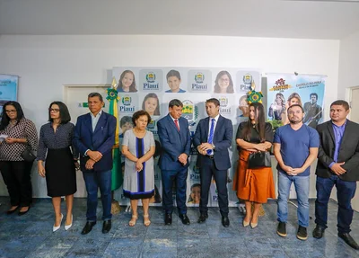 A solenidade aconteceu no Salão Azul