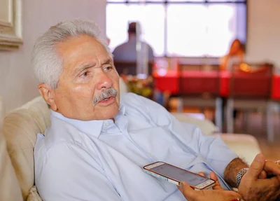 Senador Elmano Férrer 