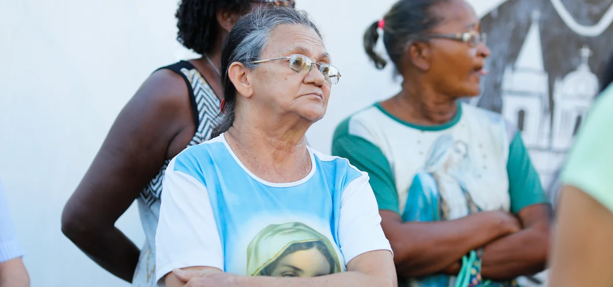 Fiéis  aguardando a carreata de São Cristovão 