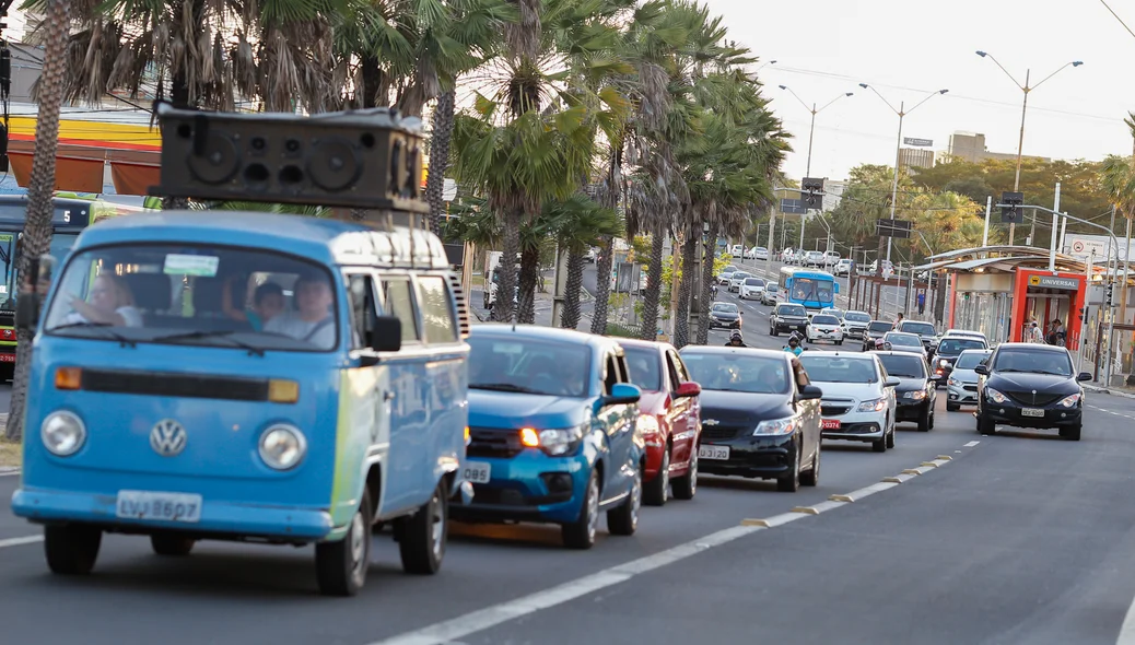 Motorista em carreata 