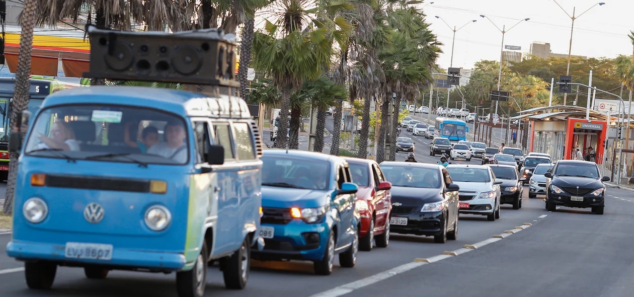 Motorista em carreata 