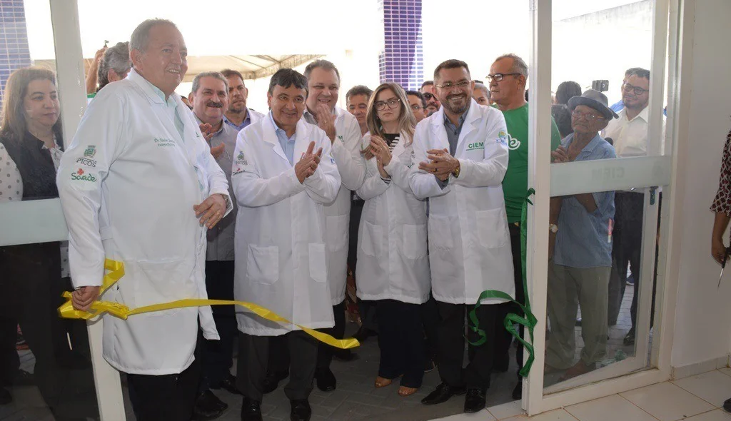 Desenlace da fita inaugural