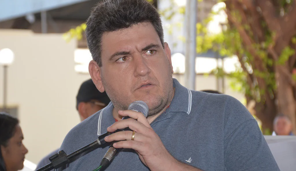 Hugo Victor pede que repasses não atrasem
