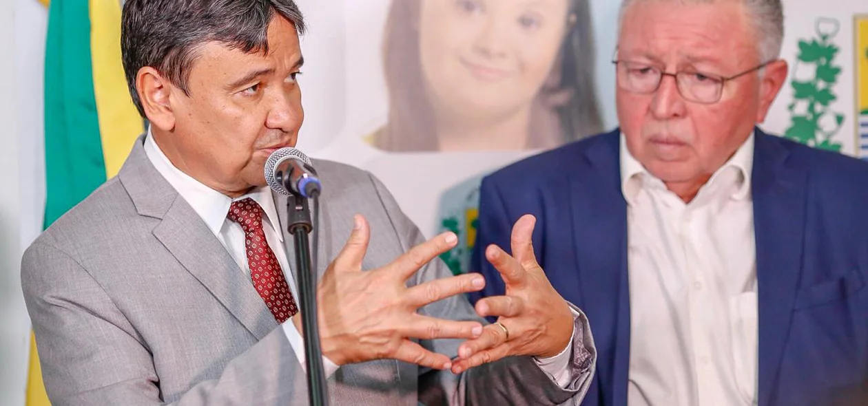 O governador assinou o termo nesta quarta-feira (31)