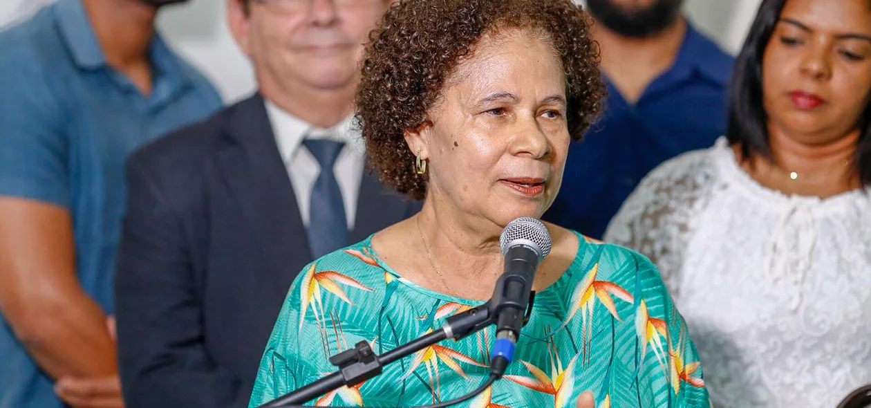 Vice-governadora, Regina Sousa
