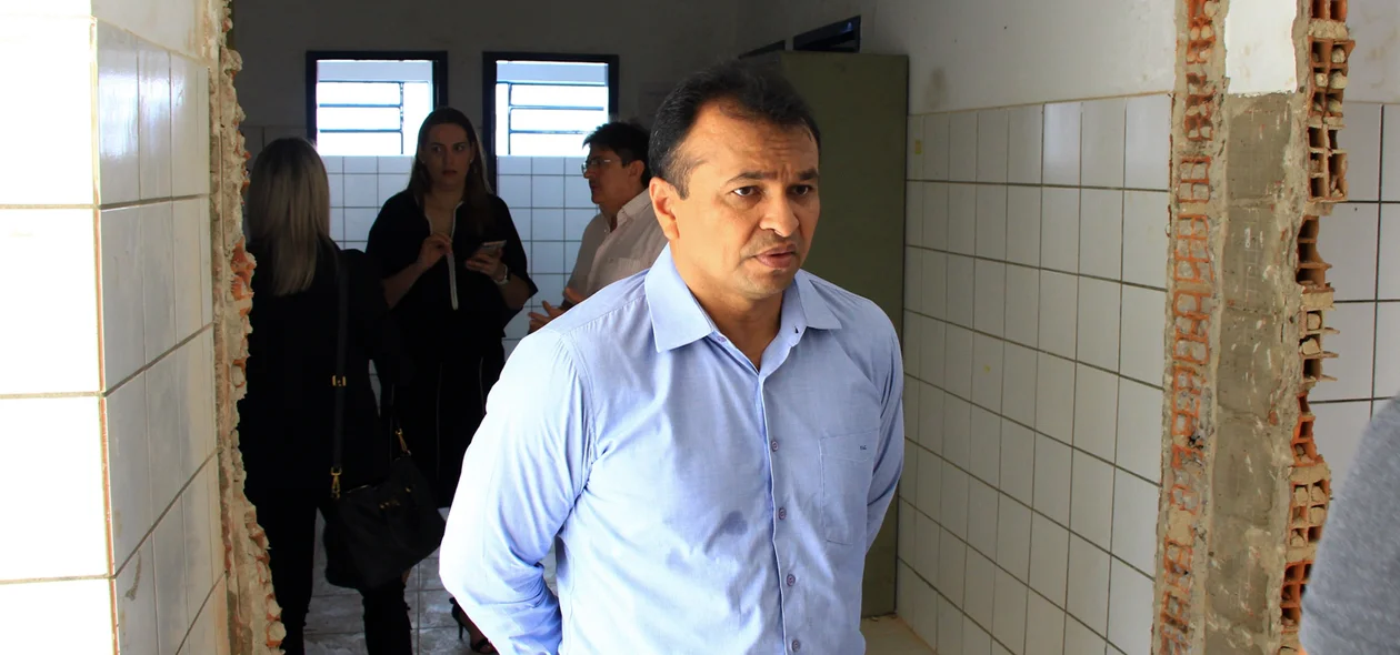 Fábio Abreu visita obras da nova instalação de DNA 