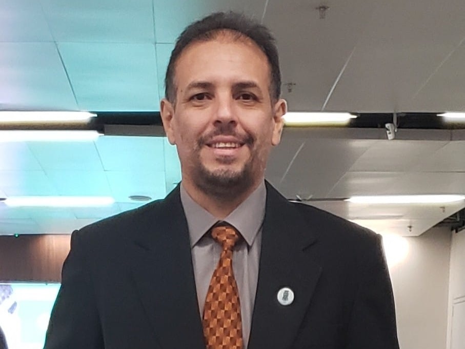 Professor Orlando Berti lança guia para aprovação em Mestrados - GP1
