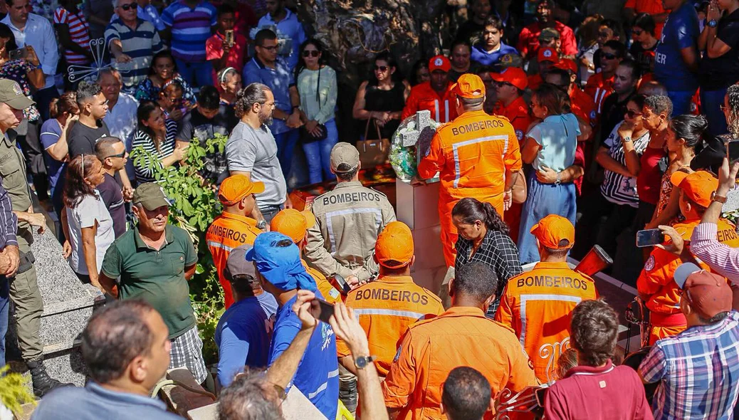 Sepultamento ocorreu no Cemitério São José