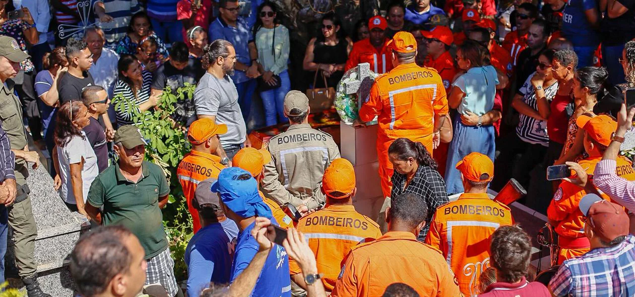 Sepultamento ocorreu no Cemitério São José