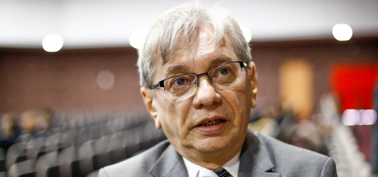 Reitor da UFPI José Arimatéia Dantas