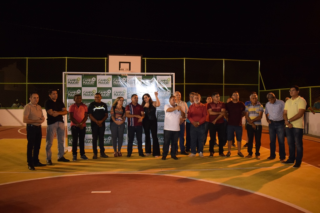 Reforma na quadra do bairro Cidade Nova em Campo Maior