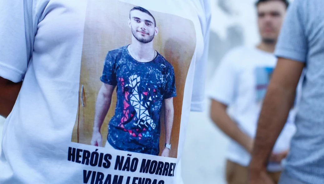 Camisa em homenagem ao Gabriel 