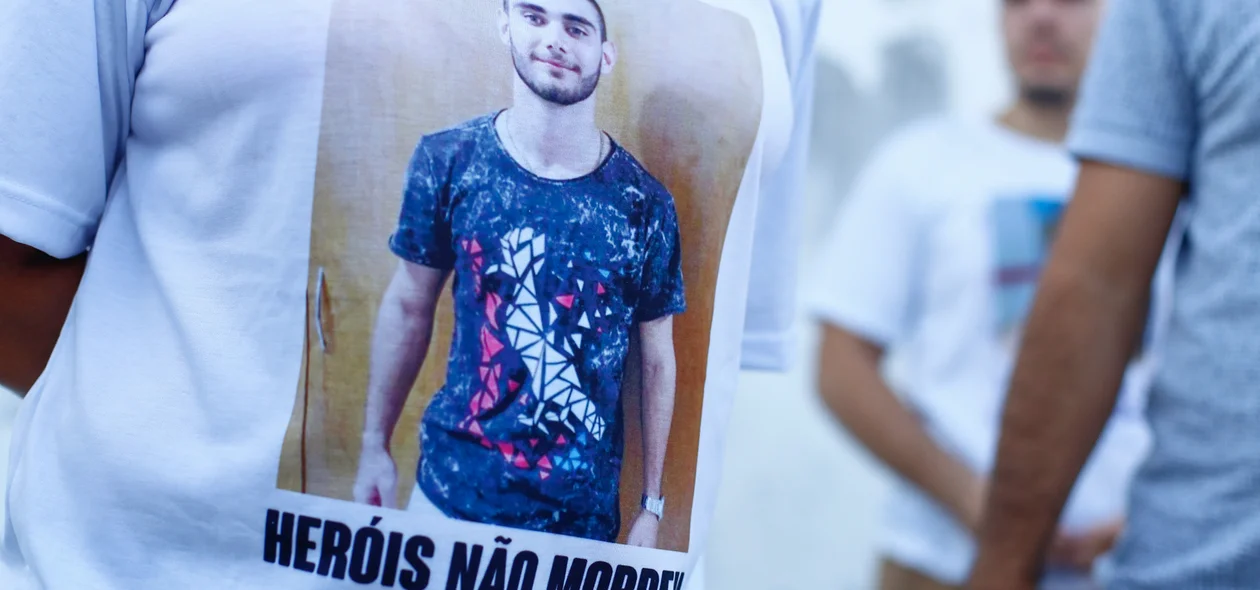 Camisa em homenagem ao Gabriel 