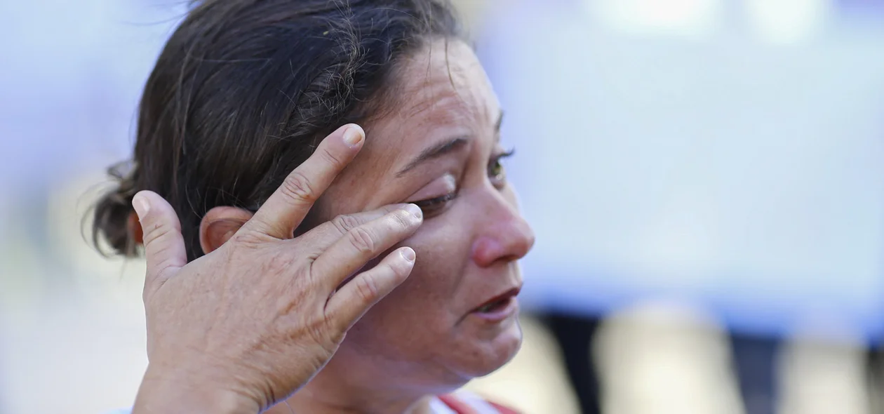 Mãe de Gabriel Brenno se emociona ao falar do filho