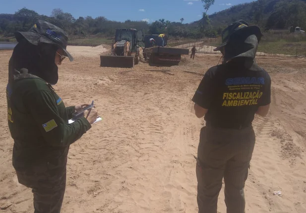 Fiscais da Secretaria Estadual de Meio Ambiente