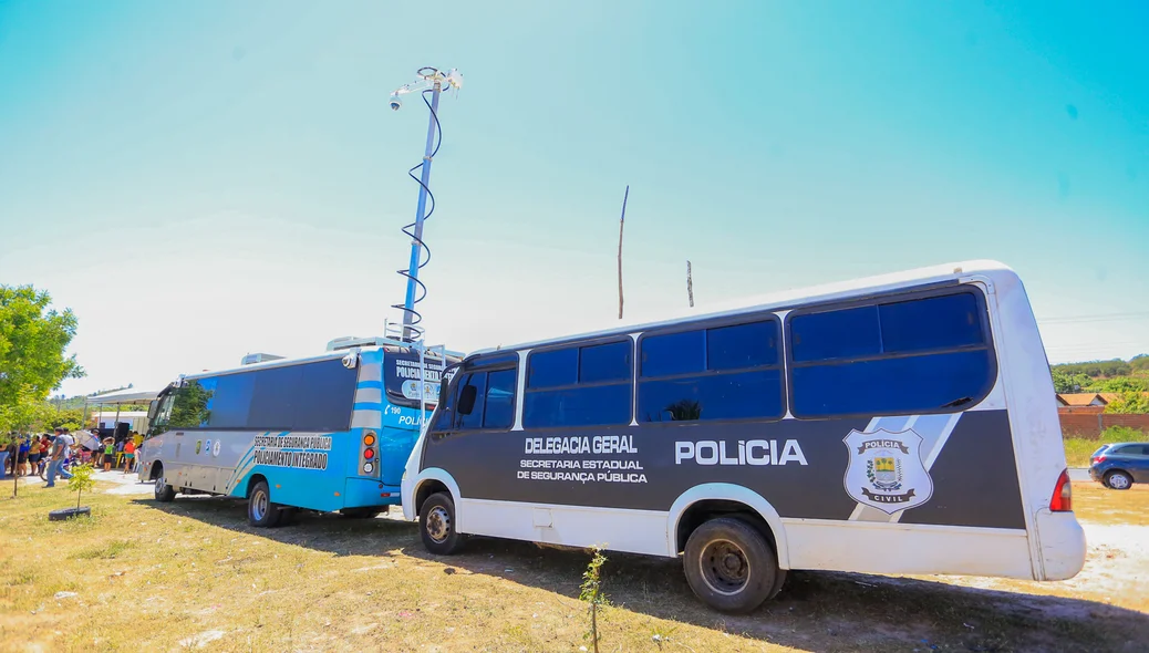 Ônibus dando apoio ao evento 