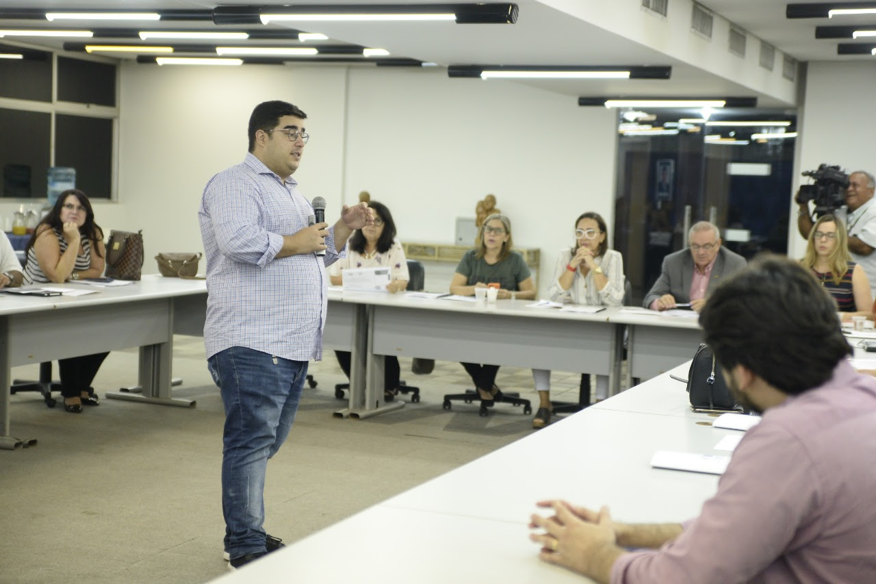 Leonardo Carrarretto realiza palestra em Teresina