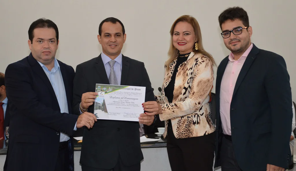Advogado Agamenon Batista foi um dos homenageados