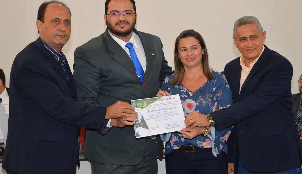 Advogado Mark Firmino é homenageado