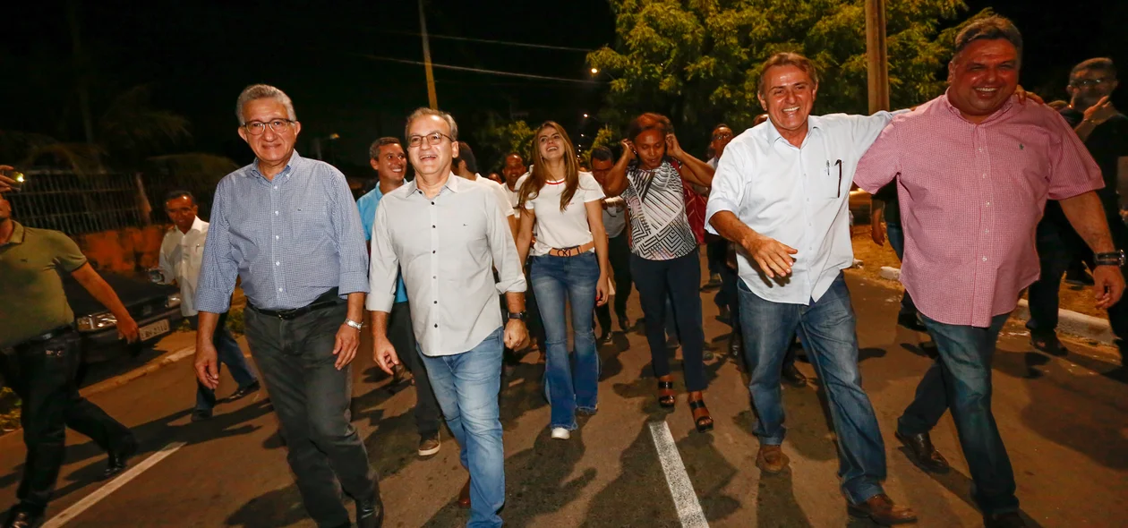 Firmino Filho caminha pela Avenida Rossini Morada