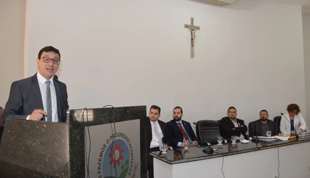 Maycon Luz defende as prerrogativas dos advogados