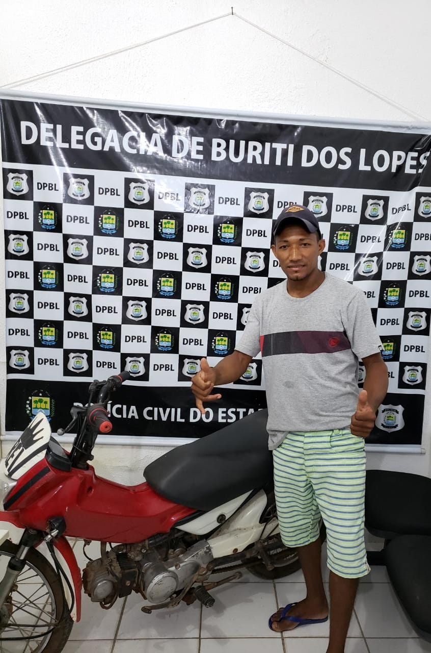 Motocicleta encontrada em Buriti dos Lopes