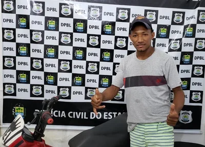 Motocicleta encontrada em Buriti dos Lopes