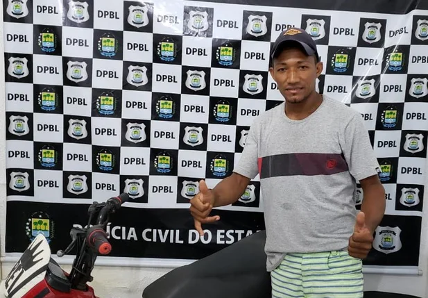 Motocicleta encontrada em Buriti dos Lopes