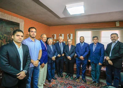 Themístocles se reúne com deputados na Alepi